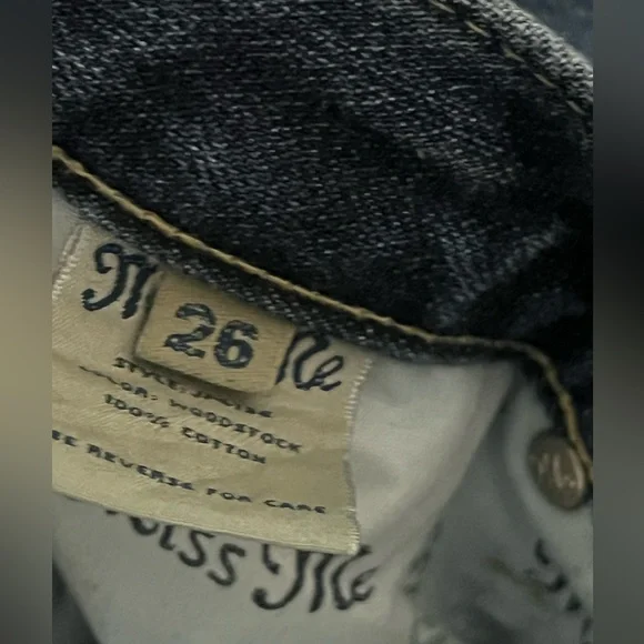 Miss Me WOODSTOCK Hippie Patch Embroidered Distressed Jeans 26 - Picture 11 of 11